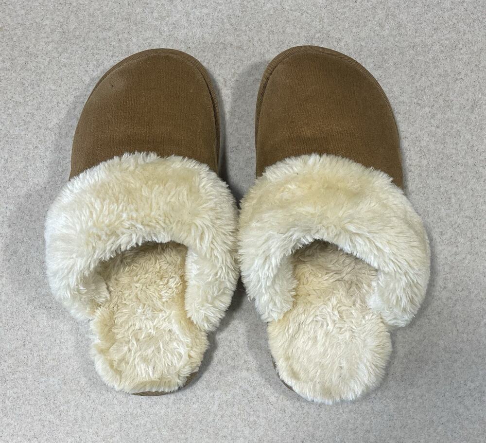 Apres Brown Faux Fur/Suede Women's Medium Slip-On Slippers Indoor Comfort Shoes